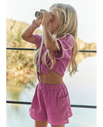 Completo shorts traforato e blusa bambina