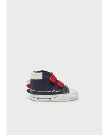 Sneakers animal